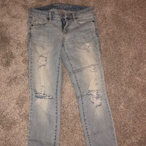 American eagle light wash distressed jeans size 4
